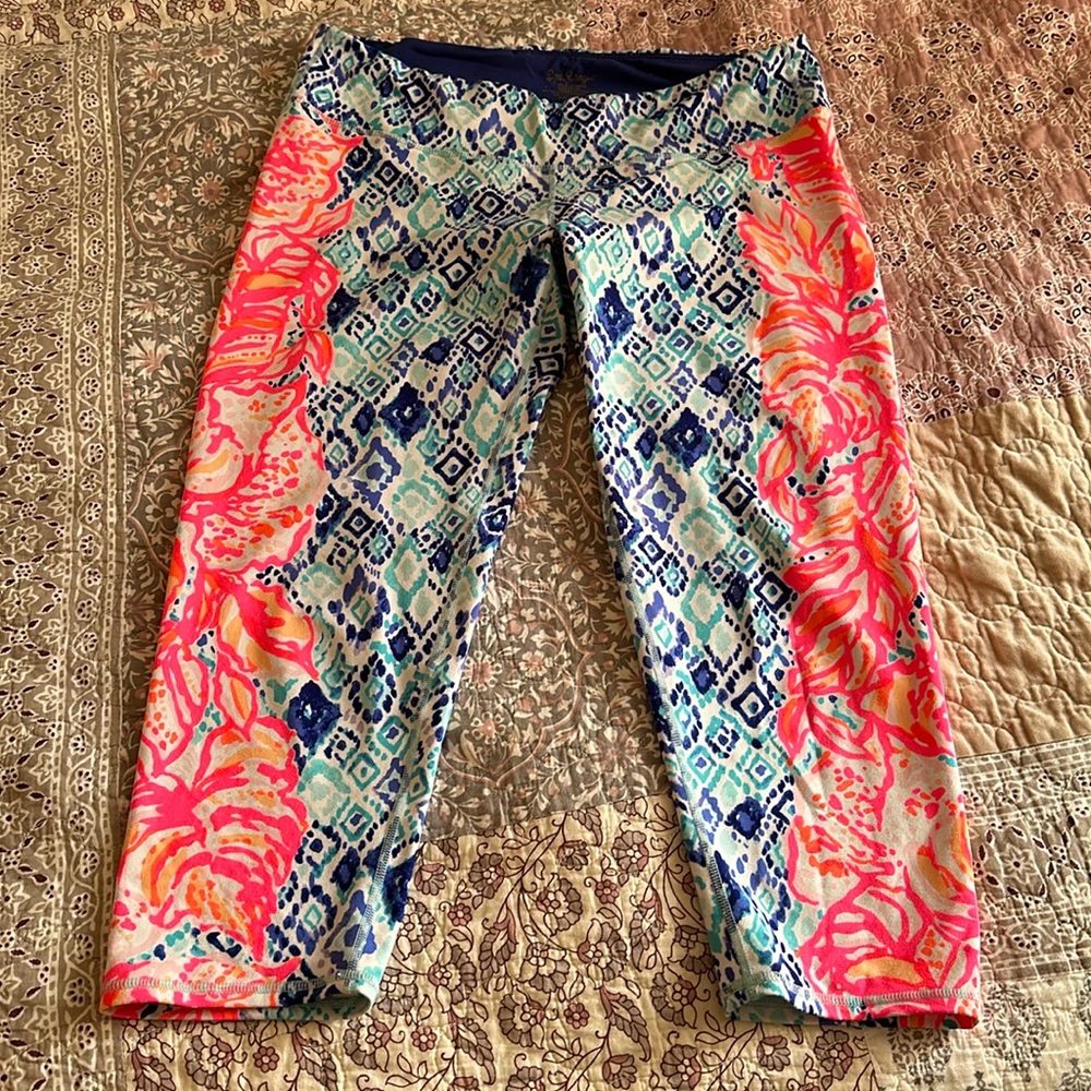Lilly Pulitzer 3/4 length high rise leggings